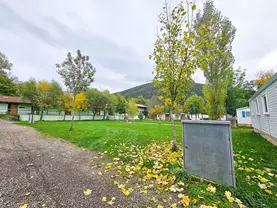Camping Solopuent Castiello de Jaca Natur apartamentos turísticos en Castiello de Jaca